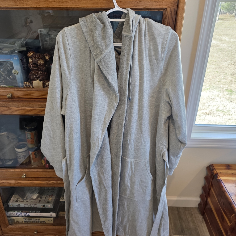 Men's Gray Duderobe With Matching Sweat Pants